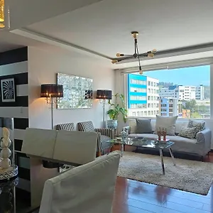 Apartment Vip Apartment - Queenbed - Balcony - Parking - 6Th Floor, Quito