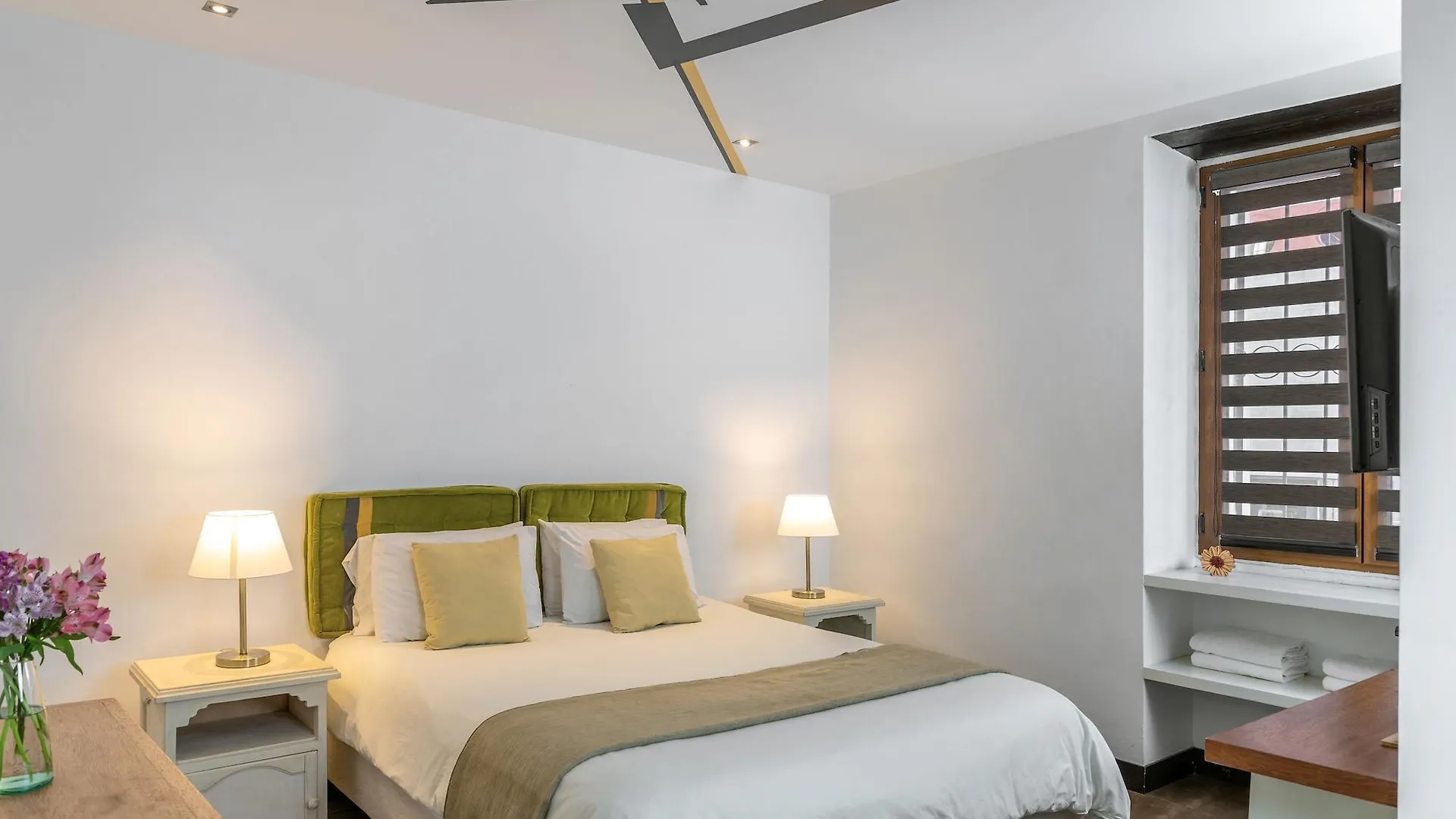Hotel Casa Gardenia 키토 3*,