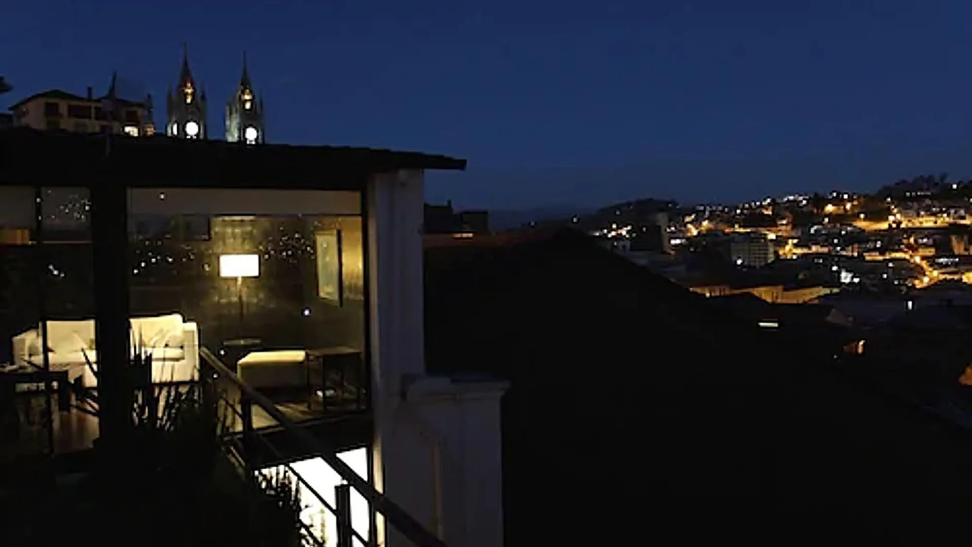 Hotel Casa Gardenia 키토 3*,