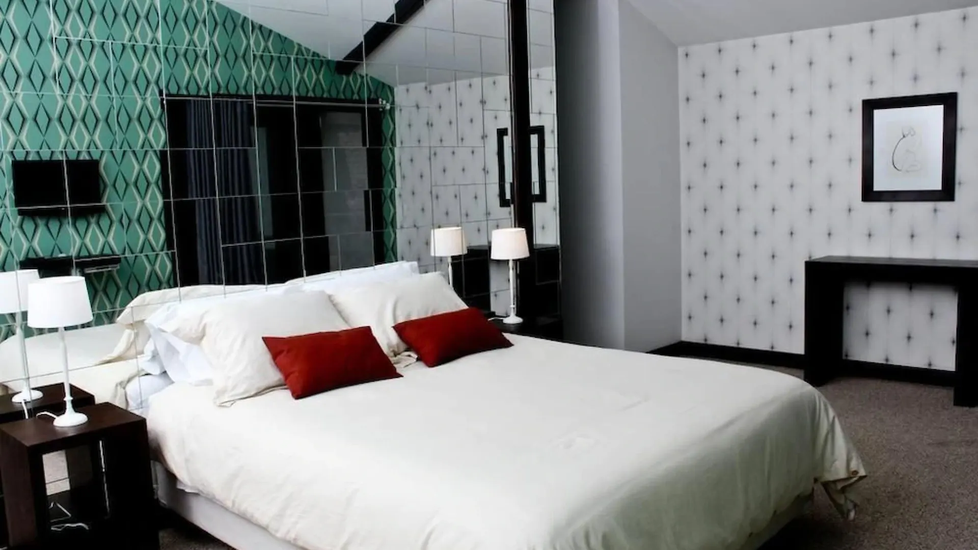 Hotel Casa Gardenia 키토